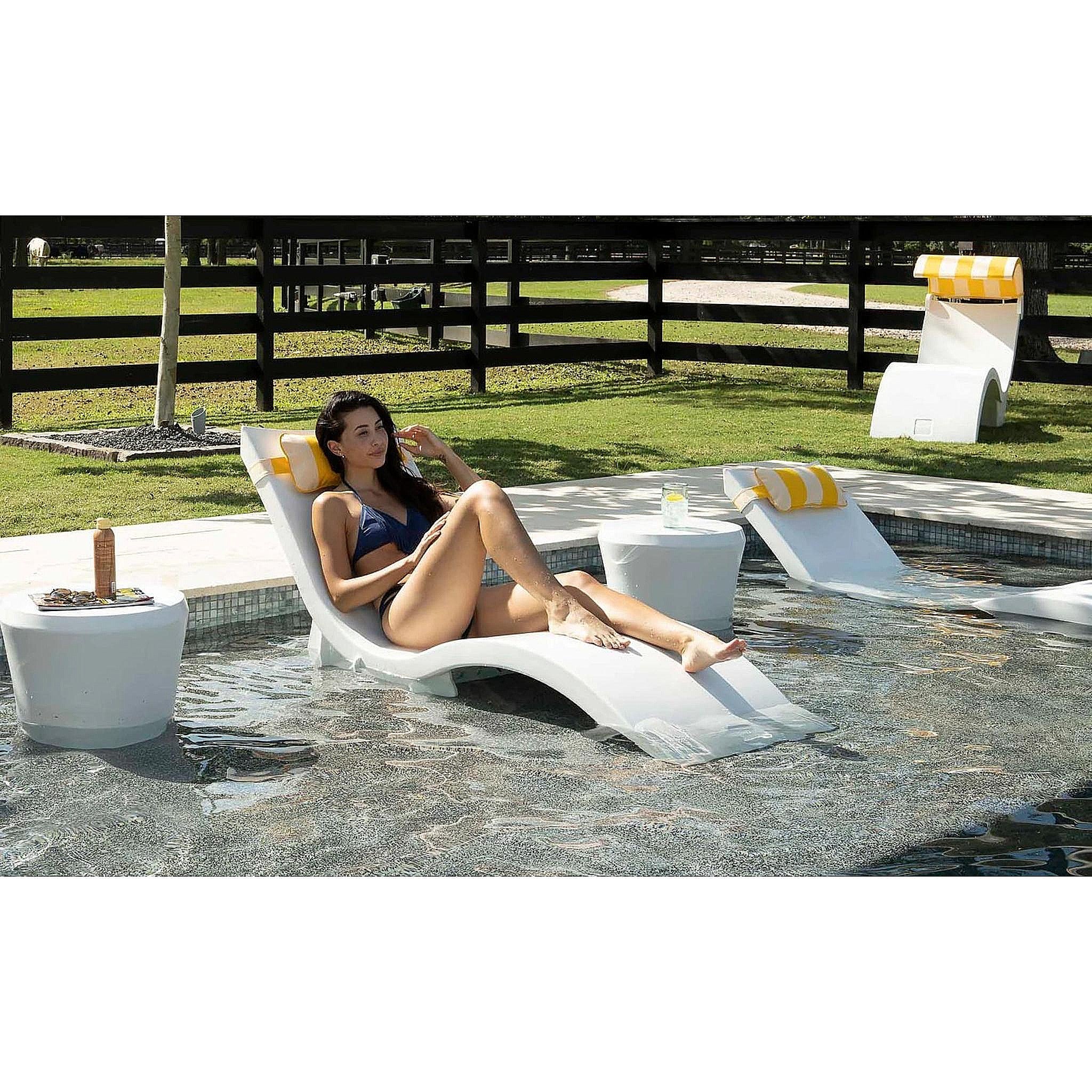 Signature Chaise and Affinity Side Table In-Pool Set
