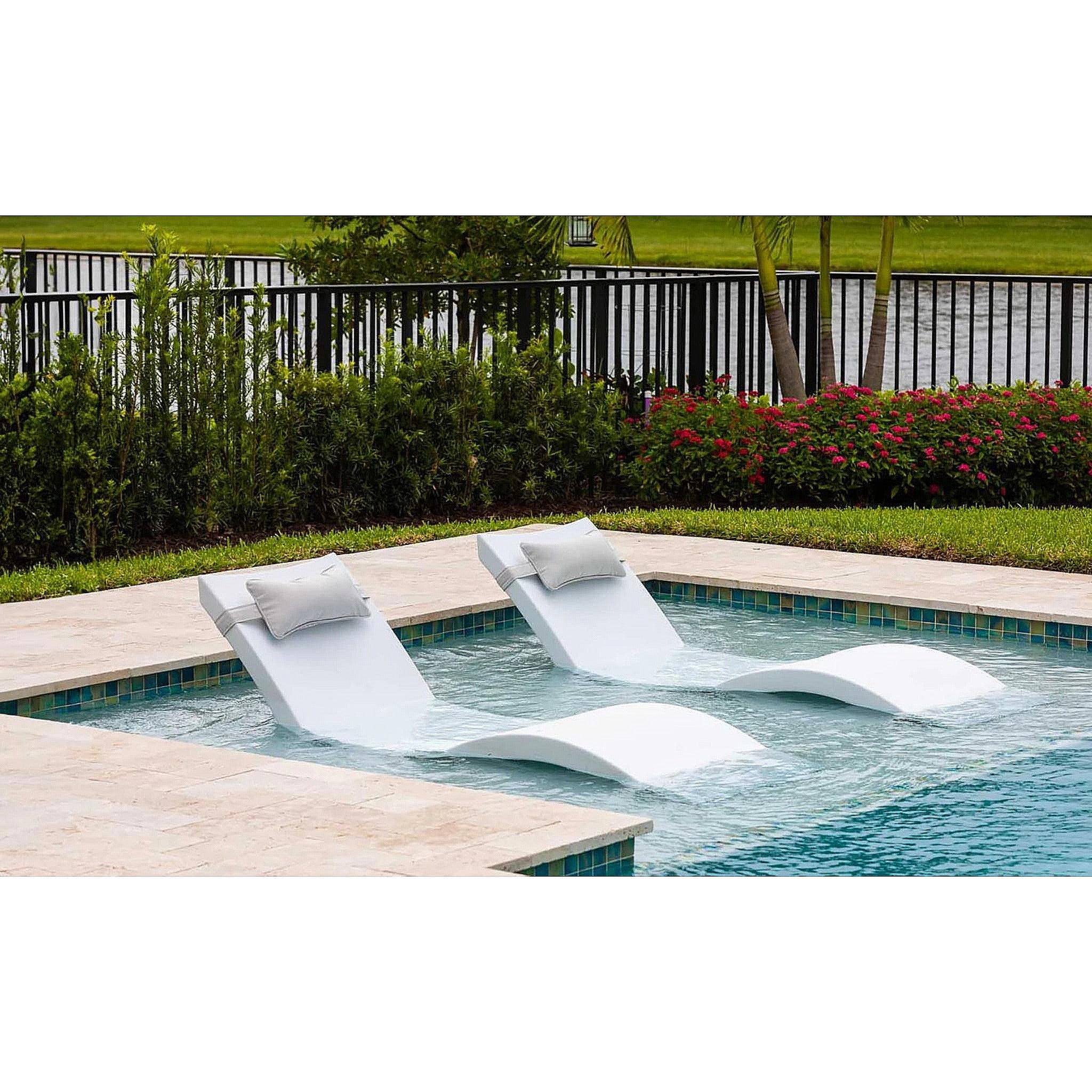 Signature Chaise and Headrest Pillow In-Pool Set