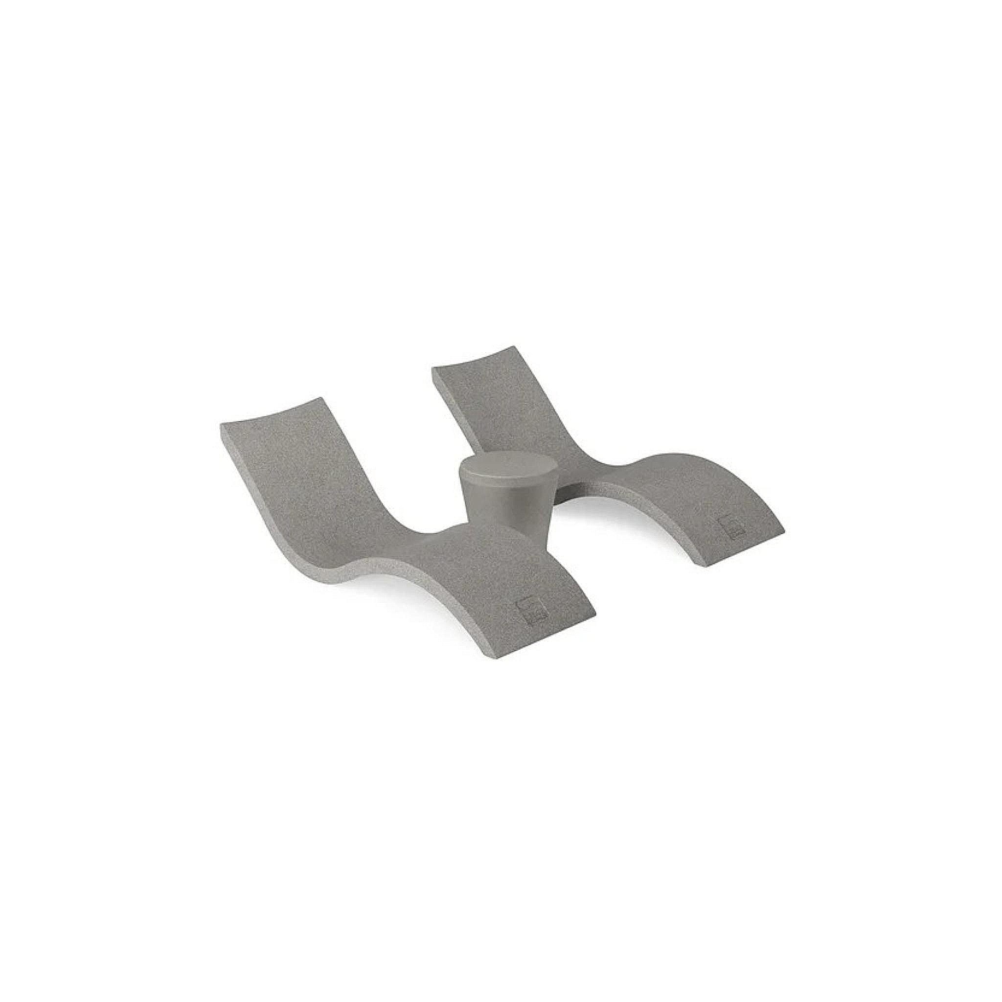 Signature Chaise and Affinity Side Table In-Pool Set