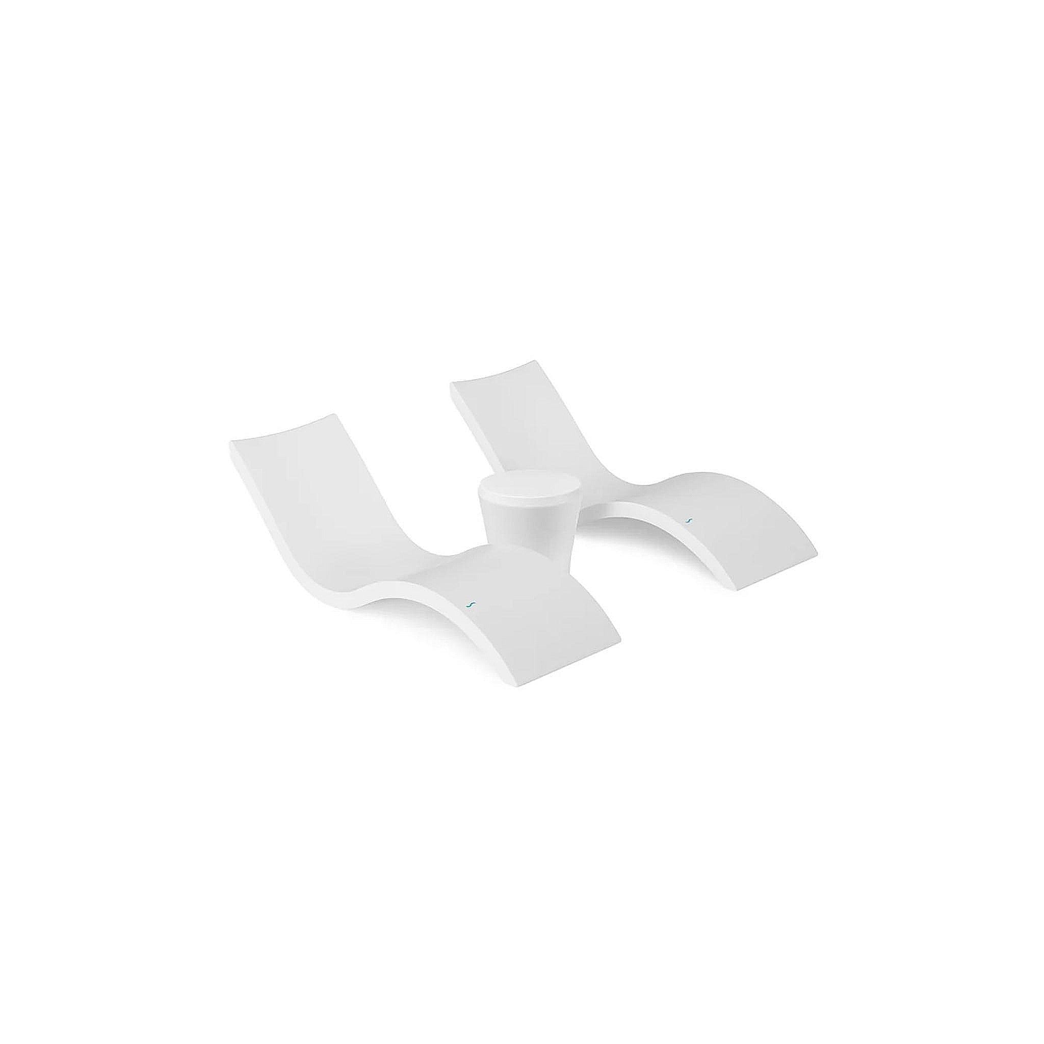 Signature Chaise and Affinity Side Table In-Pool Set