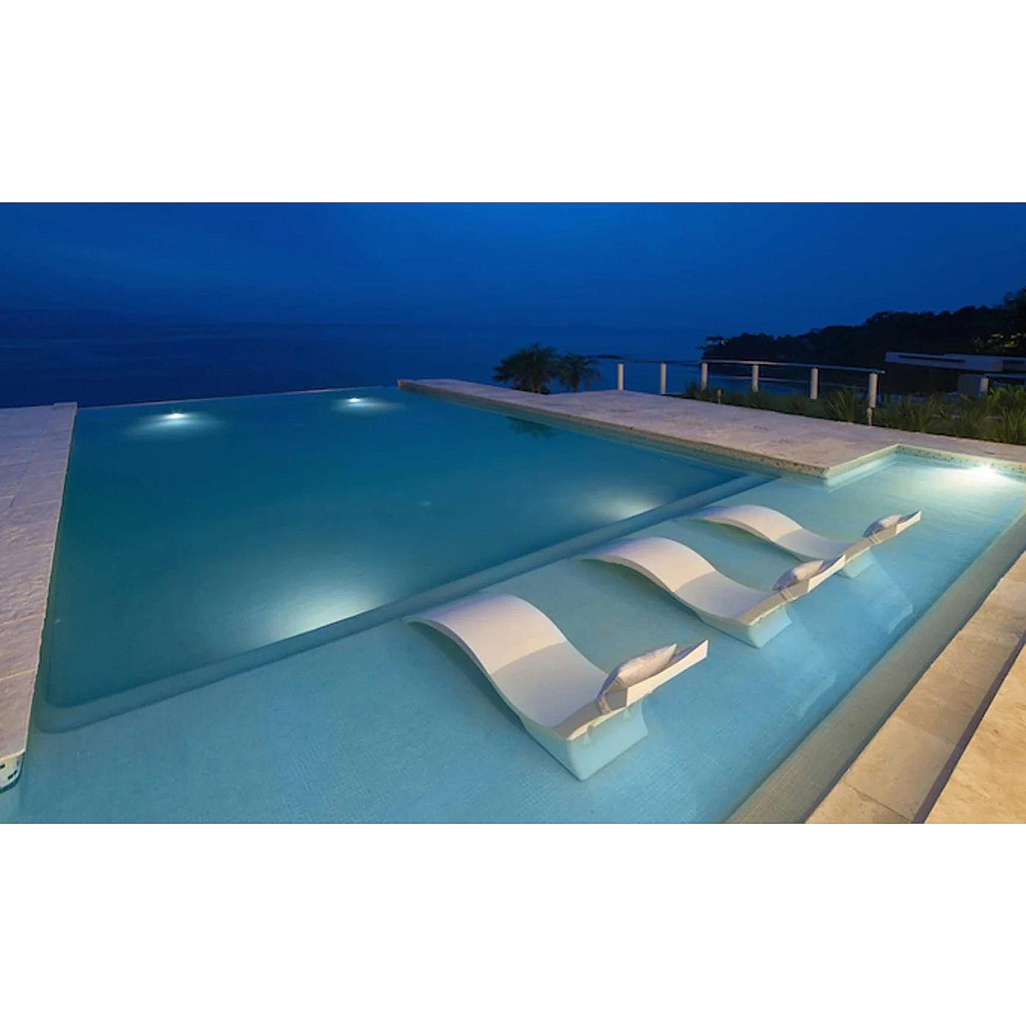 Signature Chaise Deep