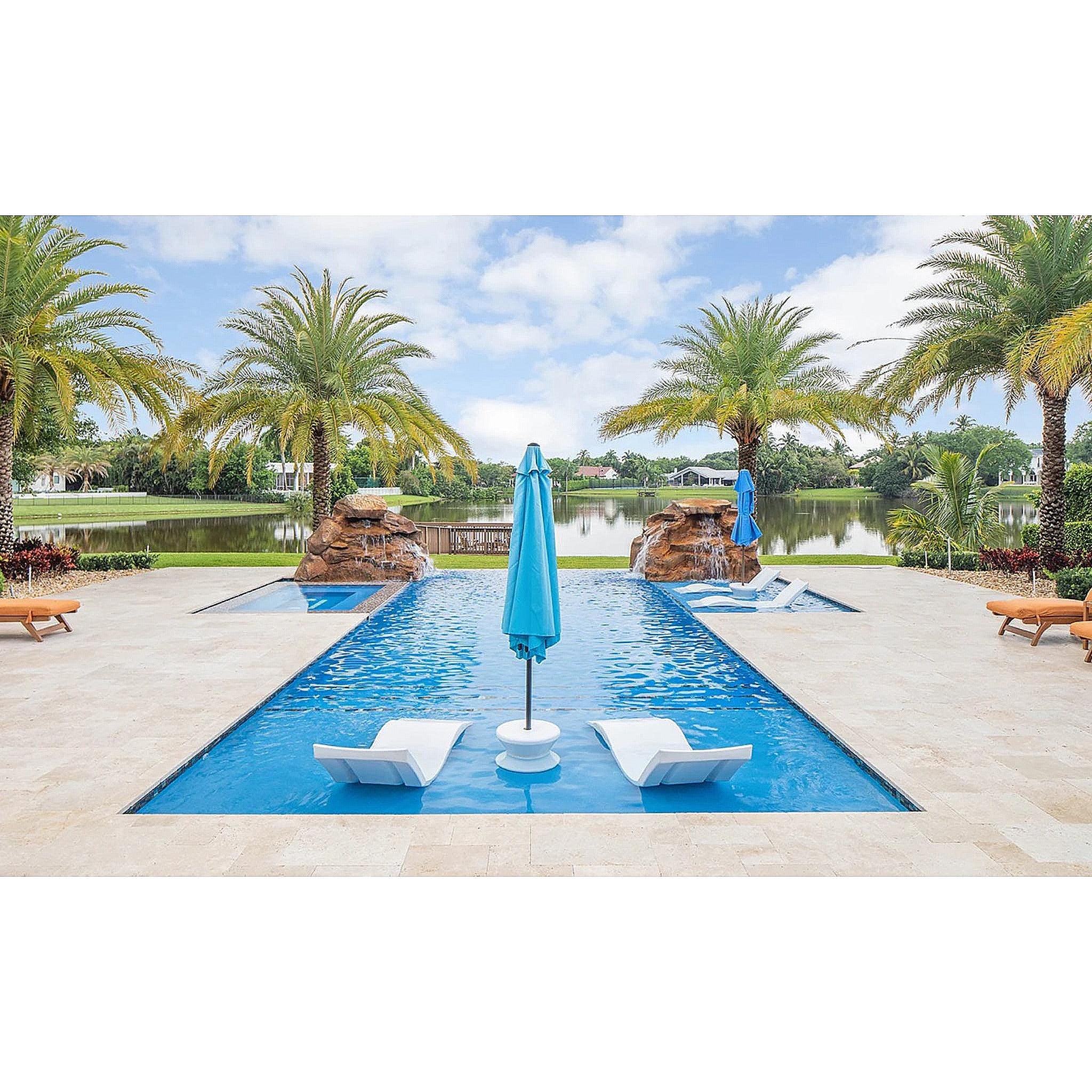 Signature Chaise and Side Table In-Pool Set